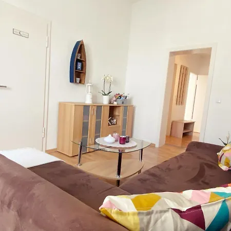 Schoene&zentrale In In Der Naehe Von Wuppertal,duesseldorf, Koeln,ruhrgebiet