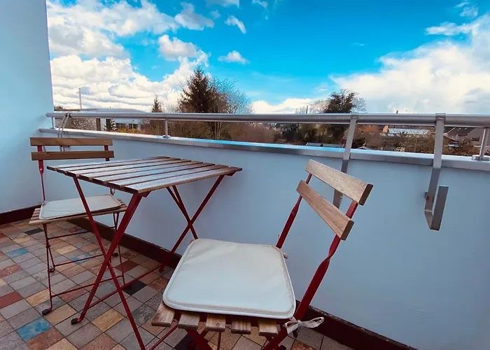 Schoene&zentrale In In Der Naehe Von Wuppertal,duesseldorf, Koeln,ruhrgebiet