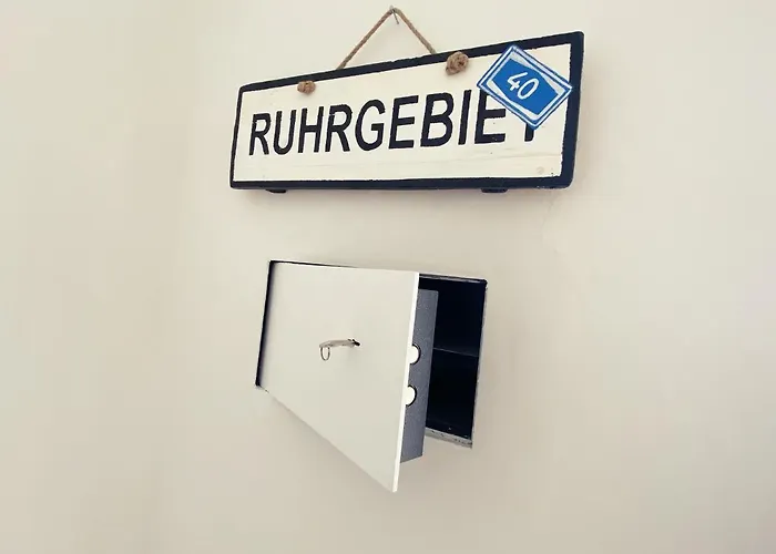 Schoene&zentrale In In Der Naehe Von Wuppertal,duesseldorf, Koeln,ruhrgebiet *