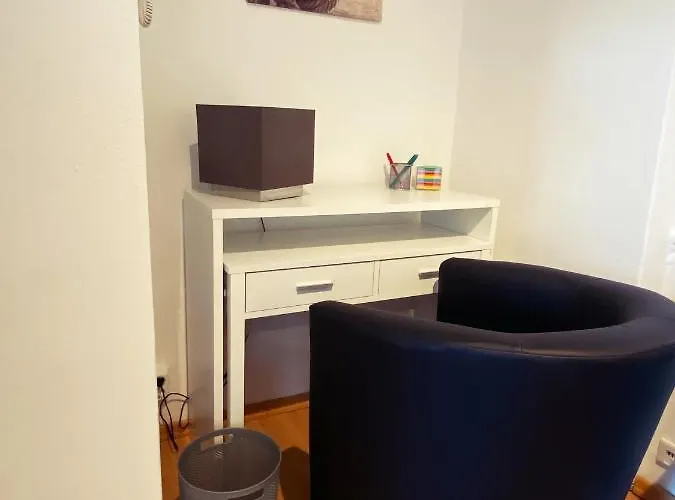 Schoene&zentrale In In Der Naehe Von Wuppertal,duesseldorf, Koeln,ruhrgebiet